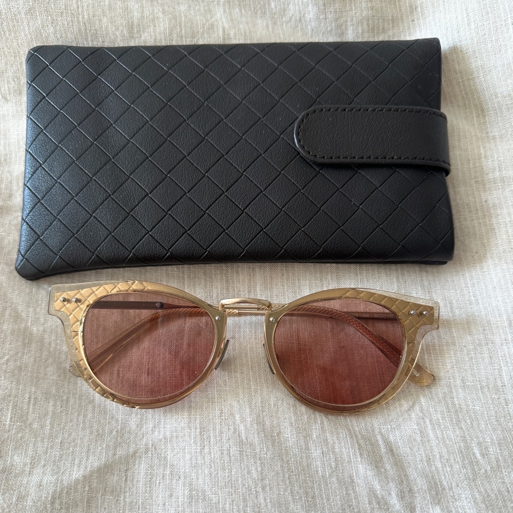 Bottega Veneta Beige and Pink Sunglasses with case BV0117S 006